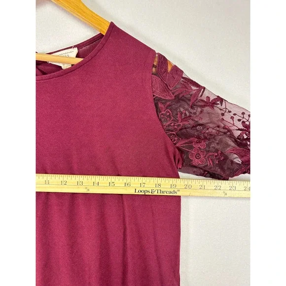 Romantic Flower & Feather Blouse Womens L Burgundy Lace Puff Sleeve Back Tie - Picture 7 of 9